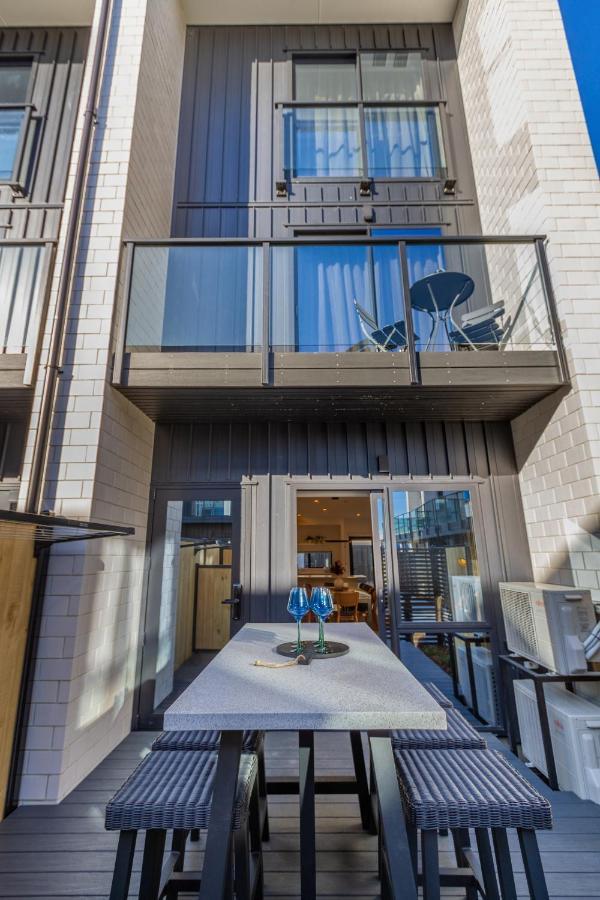 Walk To Riverside Market 4 Bed 4 Bath With Car Park Christchurch Eksteriør bilde